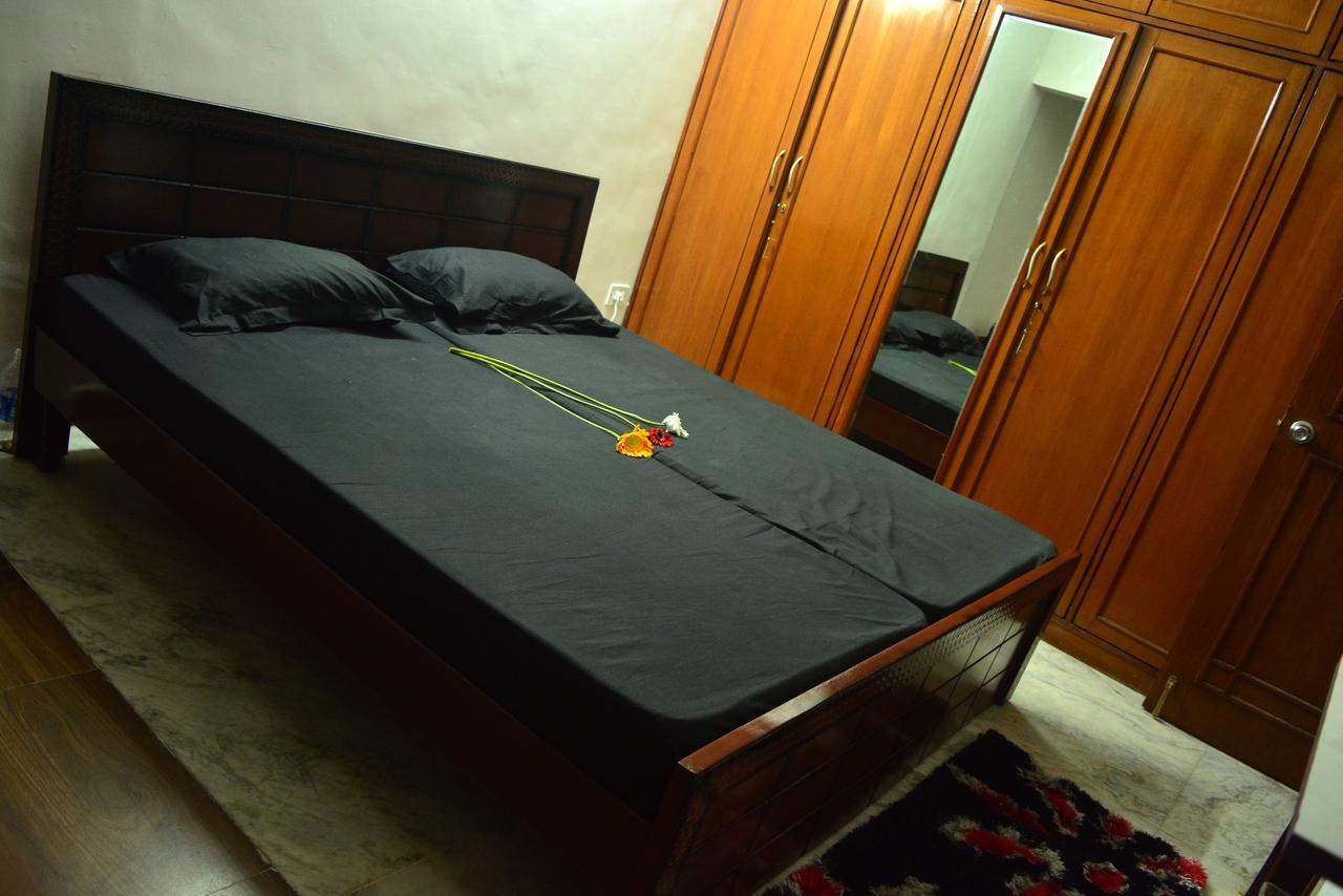 Social Rehab Downtown Hostel Bangalore Exterior photo